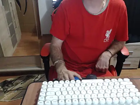 uncutguy01 online show from September 2025 03:46:01 AM