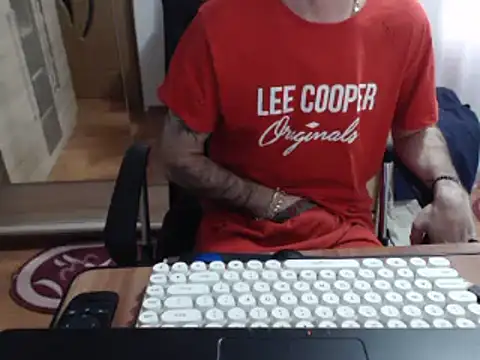 uncutguy01 online show from March 2025 03:03:02 PM