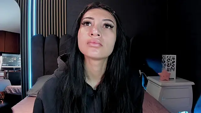 Nicolette ks  online show from June 2026 05:02:01 AM