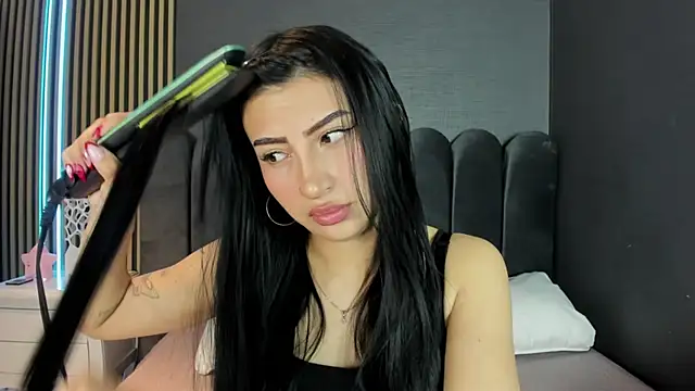 Nicolette ks  online show from March 2026 04:06:02 AM