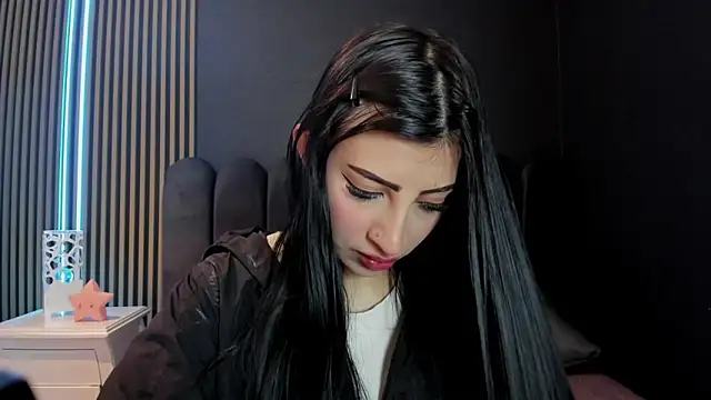 Nicolette ks  online show from May 2026 04:42:02 AM