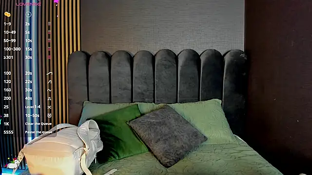 Nicolette ks  online show from December 2025 04:04:02 AM