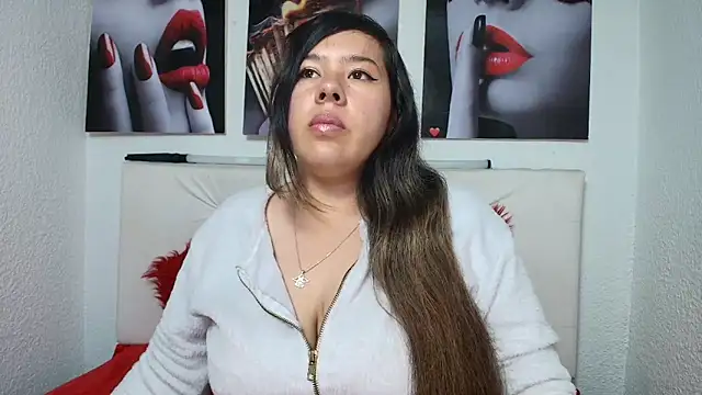 LinaBrowm online show from June 2026 08:20:02 PM