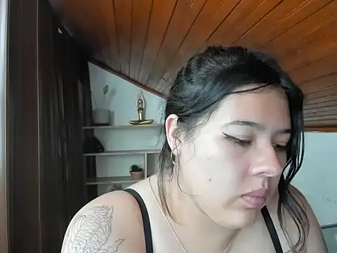 LinaBrowm online show from May 2026 01:53:02 AM