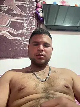 Snapshot of PITBuk_708 chatting on June 2026 06:35:01 PM PITBuk 708 online show from June 2026 06:35:01 PM