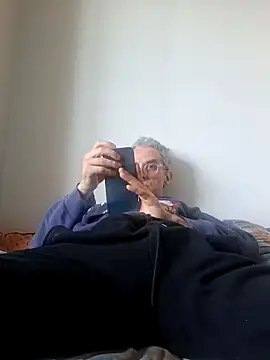 Snapshot of dedalus84 chatting on April 2026 12:10:01 PM dedalus84 online show from April 2026 12:10:01 PM