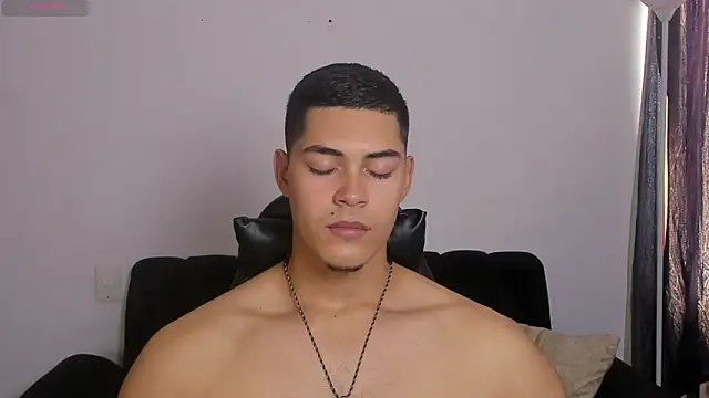 Iamdylan777 online show from April 2026 04:00:02 PM