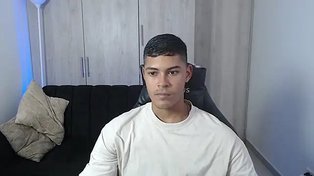 Iamdylan777 online show from October 2025 07:01:02 PM