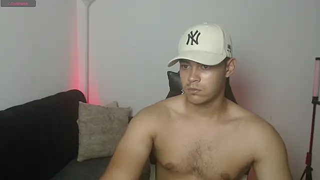 Snapshot of Iamdylan777 chatting on June 2026 03:01:02 AM Iamdylan777 online show from June 2026 03:01:02 AM