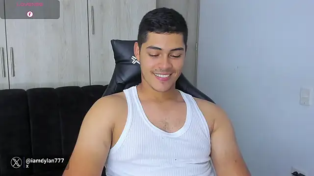 Iamdylan777 online show from February 2025 01:41:01 AM