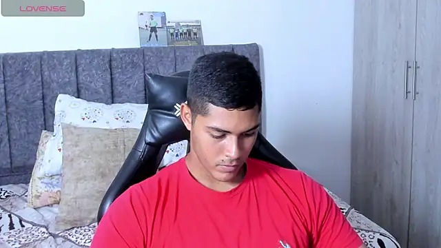 Iamdylan777 online show from November 2025 02:18:01 PM