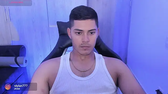 Iamdylan777 online show from February 2025 01:43:02 AM