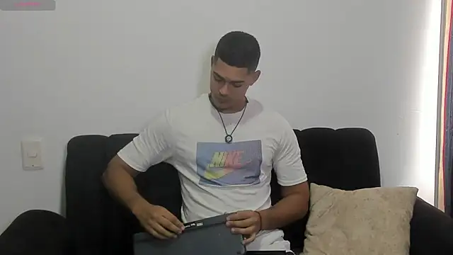 Iamdylan777 online show from March 2026 01:56:01 PM