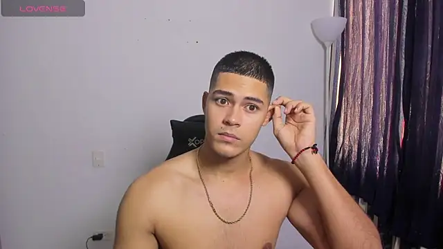 Iamdylan777 online show from February 2026 01:22:01 PM