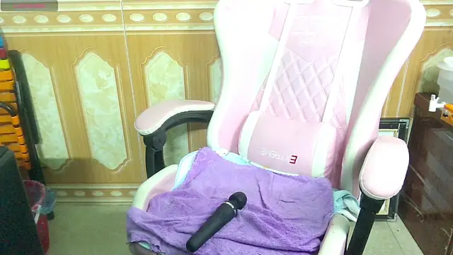 Jerry-Lan online show from April 2026 12:28:01 PM