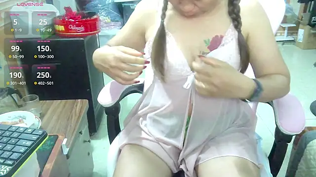 Jerry-Lan online show from April 2026 10:18:02 PM