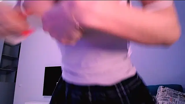 oxxxy    online show from March 2026 04:18:02 AM