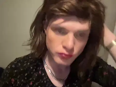 sum1betterthanmost online show from December 2025 04:46:02 AM