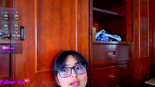 scarlleth  online show from November 2025 12:09:02 PM