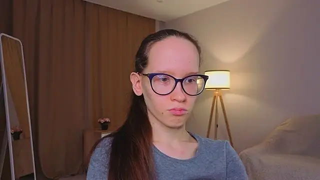 BettyBrowni online show from March 2026 04:07:01 PM