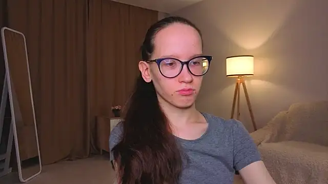 BettyBrowni online show from December 2025 05:07:02 PM