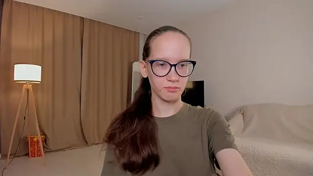 BettyBrowni online show from October 2025 04:08:02 PM