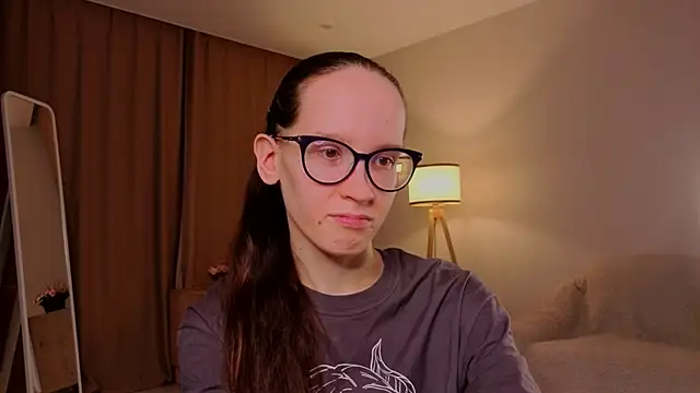 BettyBrowni online show from March 2026 04:08:01 PM