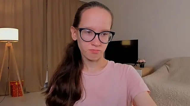 BettyBrowni online show from September 2025 04:13:02 PM