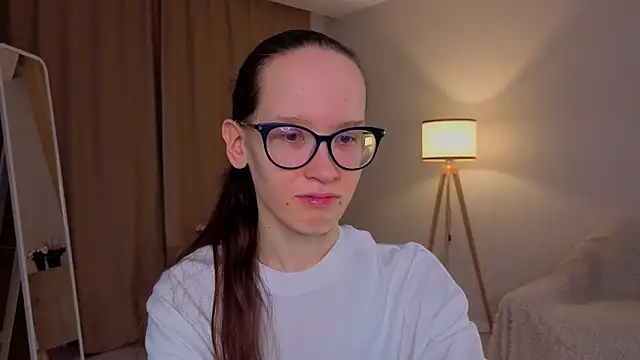 BettyBrowni online show from March 2026 04:11:02 PM