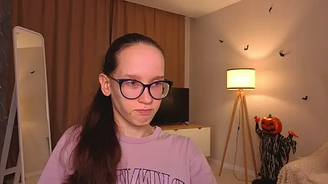 BettyBrowni online show from November 2025 04:07:02 PM