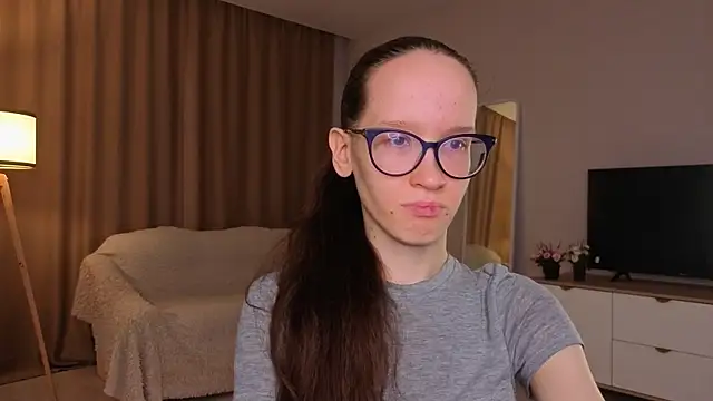 BettyBrowni online show from April 2026 04:13:01 PM