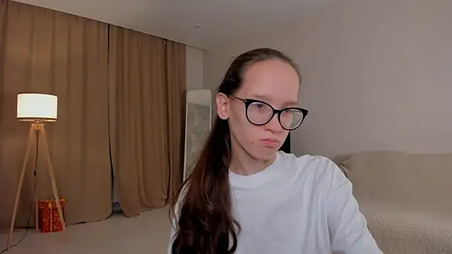 BettyBrowni online show from September 2025 04:03:02 PM