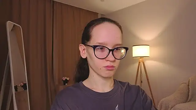 BettyBrowni online show from February 2026 04:07:01 PM