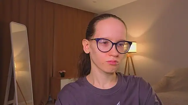 BettyBrowni online show from February 2026 04:08:02 PM