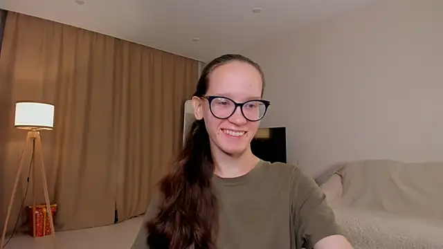 BettyBrowni online show from October 2025 04:11:02 PM