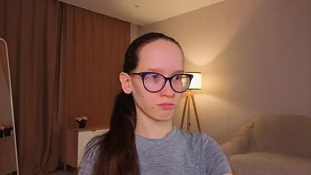 BettyBrowni online show from March 2026 04:10:02 PM