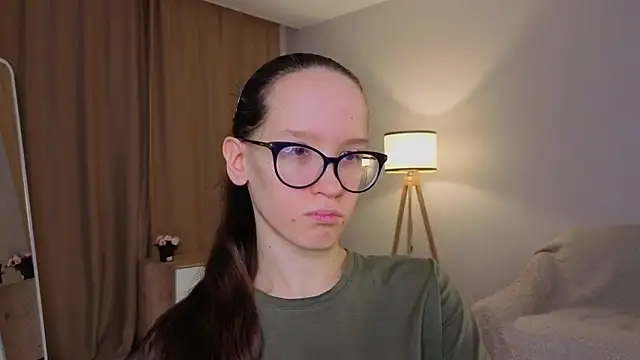 BettyBrowni online show from February 2026 04:04:01 PM