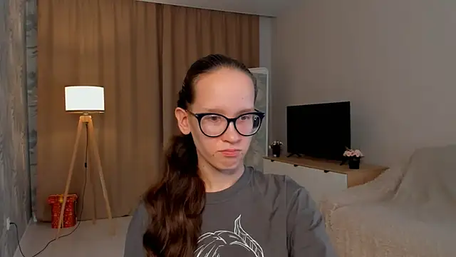 BettyBrowni online show from September 2025 04:14:02 PM