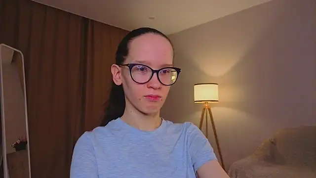 BettyBrowni online show from March 2026 04:05:01 PM