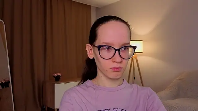 BettyBrowni online show from March 2026 04:13:01 PM