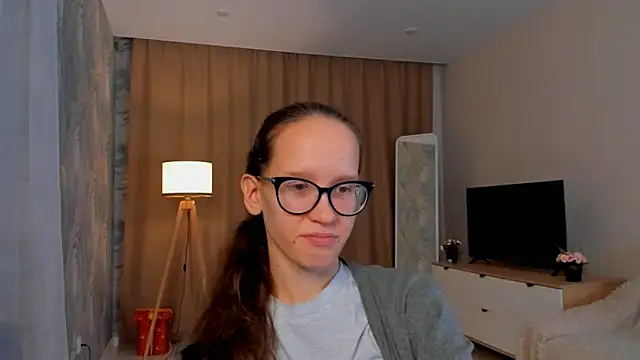 BettyBrowni online show from September 2025 04:12:02 PM