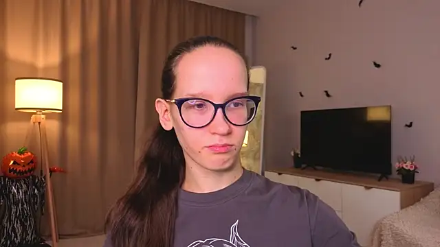 BettyBrowni online show from November 2025 04:17:02 PM