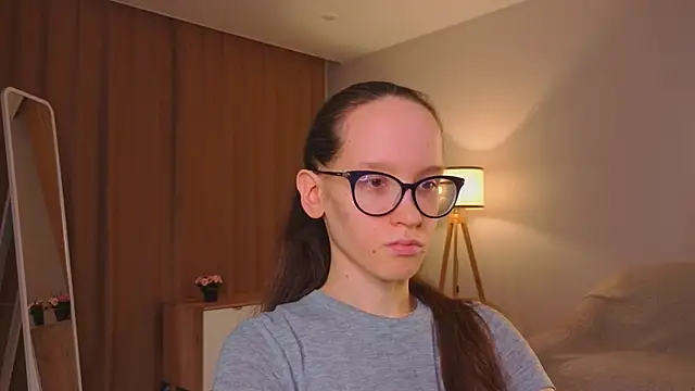 BettyBrowni online show from February 2026 04:08:01 PM