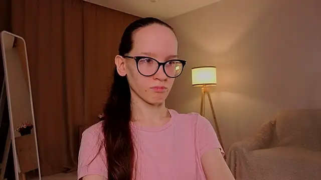 BettyBrowni online show from March 2026 04:08:01 PM