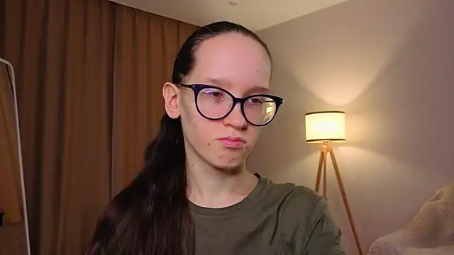 BettyBrowni online show from January 2026 04:03:01 PM