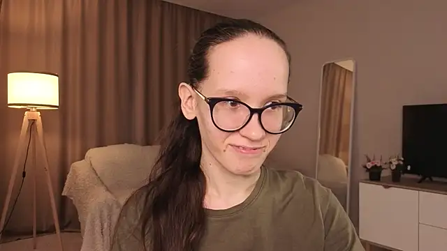 Snapshot of BettyBrowni chatting on April 2026 04:15:02 PM BettyBrowni online show from April 2026 04:15:02 PM