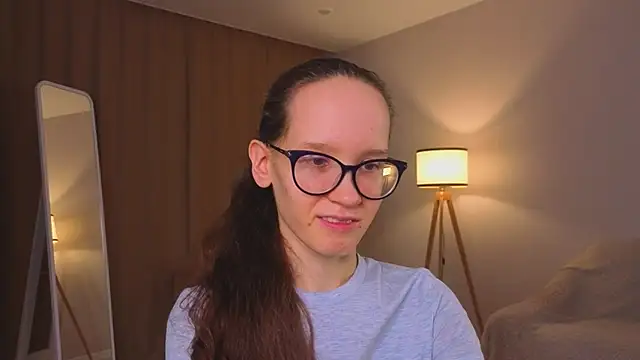 BettyBrowni online show from February 2026 04:07:01 PM