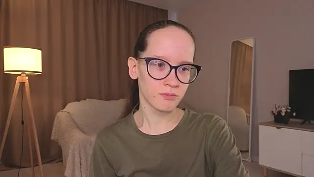 Snapshot of BettyBrowni chatting on May 2026 04:04:02 PM BettyBrowni online show from May 2026 04:04:02 PM