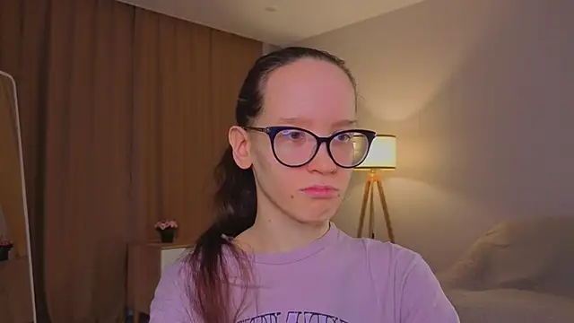 BettyBrowni online show from March 2026 04:14:02 PM