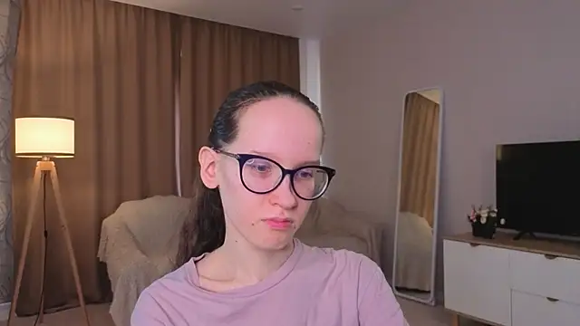 BettyBrowni online show from June 2026 04:11:02 PM